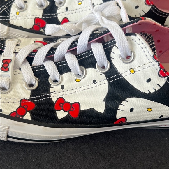 Hello Kitty Mens (9) Women’s (7) Converse  Sneakers - Black, White, and Pink - Picture 2 of 6